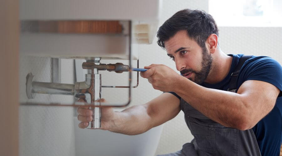 Sink faucet replacement in Clinton, KY